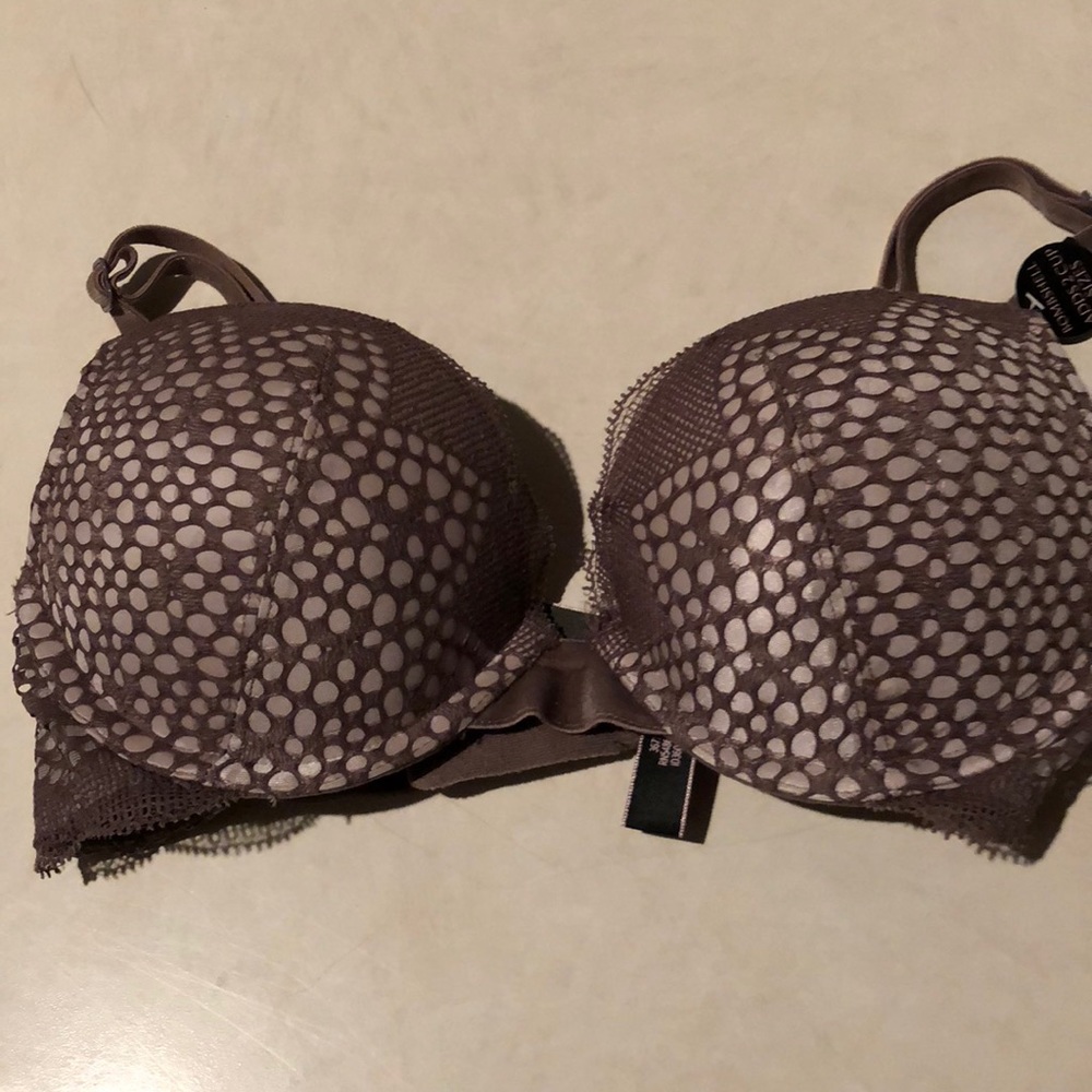 Victoria’s Secret Bombshell Plunge Push Up Bra
